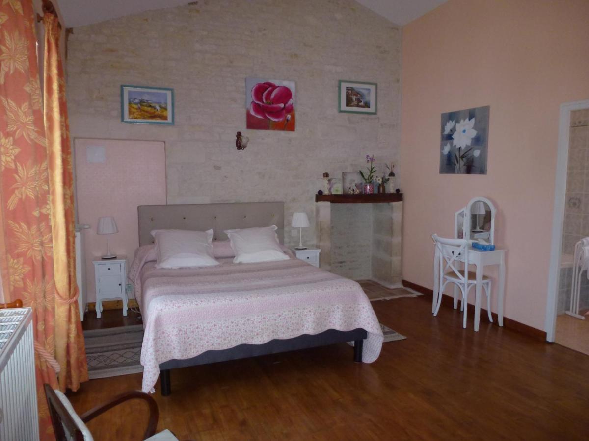 Frontenay-Rohan-Rohan Le Logis De Faugerit Bed & Breakfast エクステリア 写真
